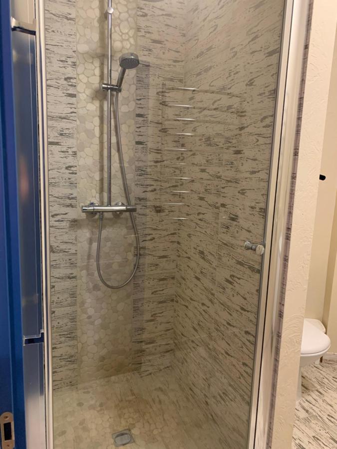 Апартаменты Золотой Бугаз กาโรลิโน-บูฮัส ภายนอก รูปภาพ